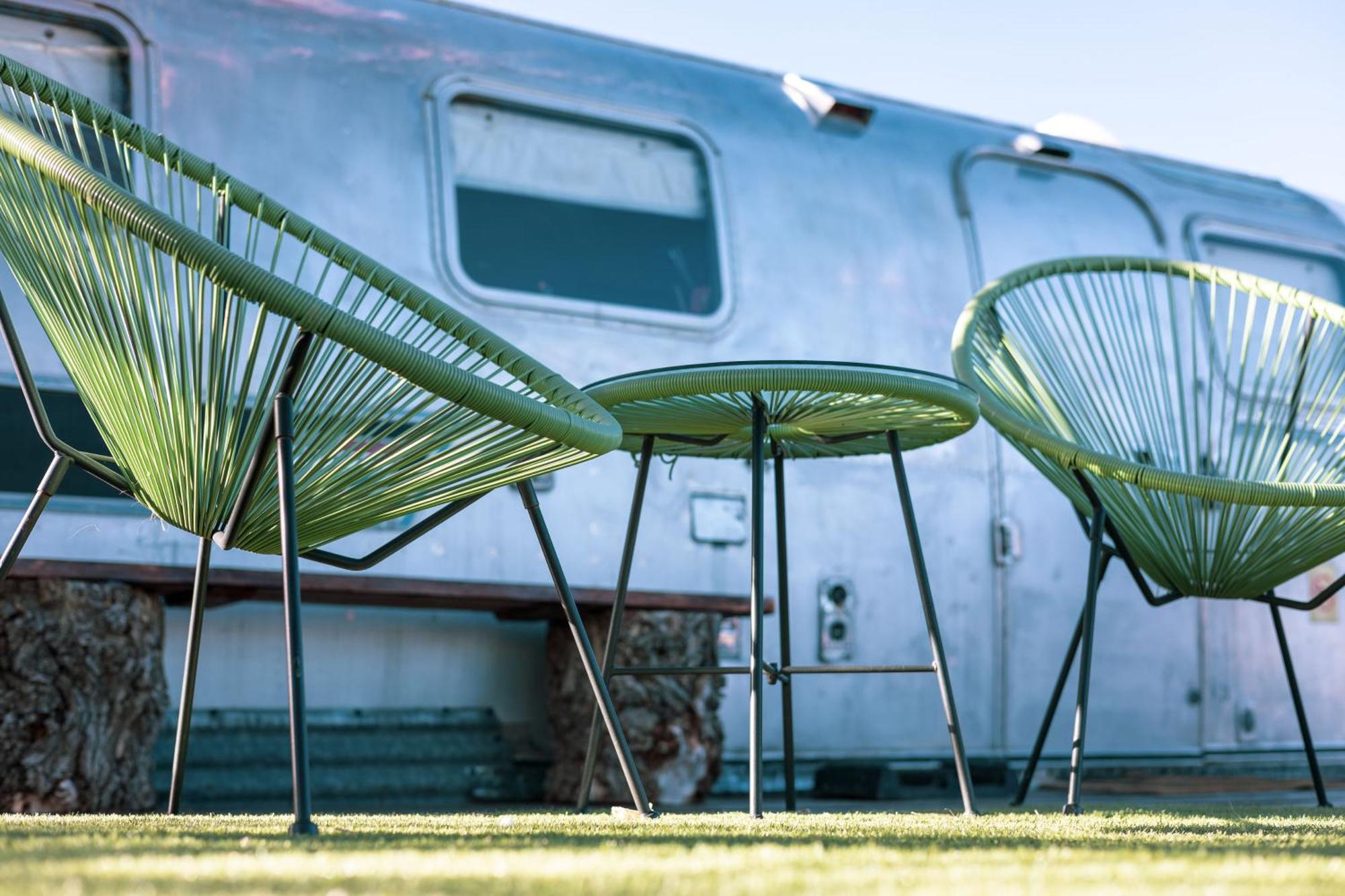 Silver Bullet Airstream, El Mistico Glamping Ranch Nogal Exterior foto